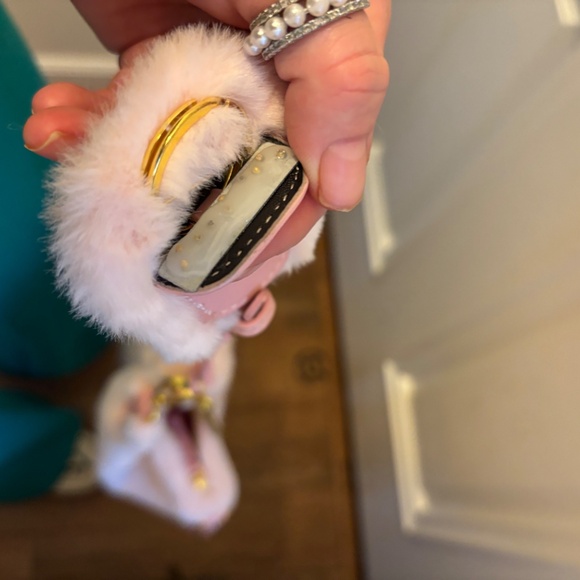 RARE Pink Prada fluffy fuzzy ADORABLE Faux Fur Handbag w/Gold Hardware - Picture 4 of 10